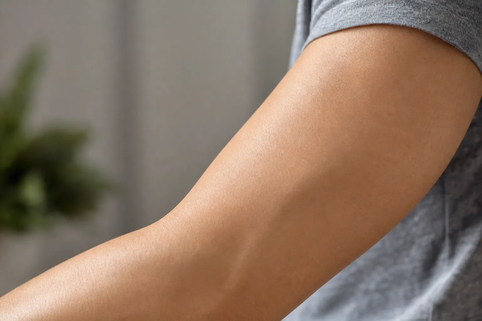 Pele masculina lisa após depilação profissional no We Hall Beauty