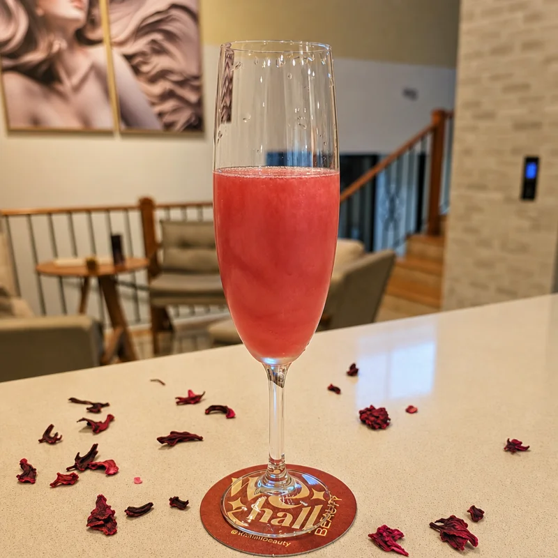 Drink Outubro Rosa — Bar Café We Hall Beauty Bauru